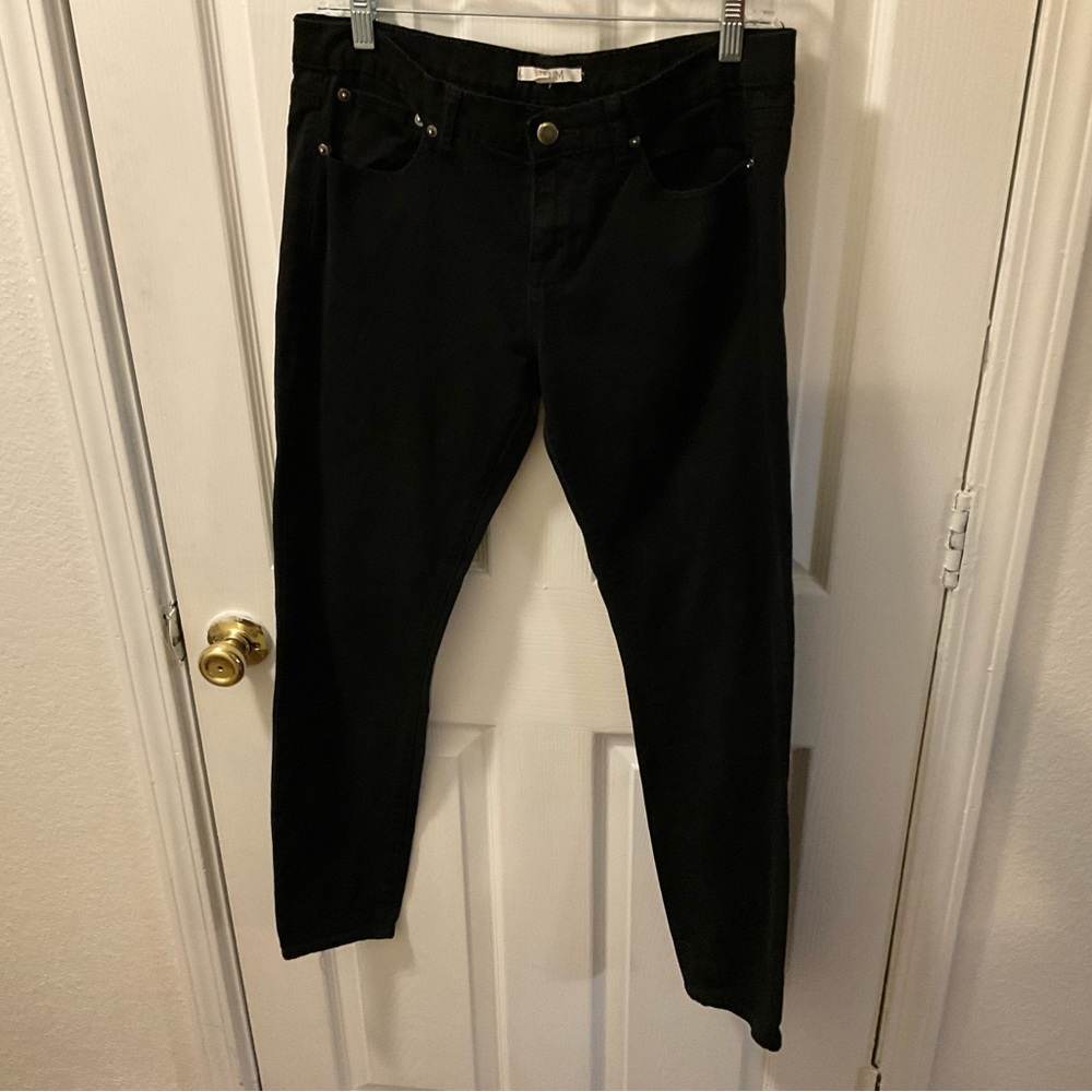 Black Skinny Jeans